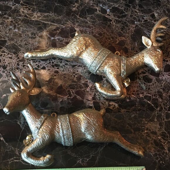 1 GOLDEN Leaping Reindeer Ornament! - Picture 6 of 15